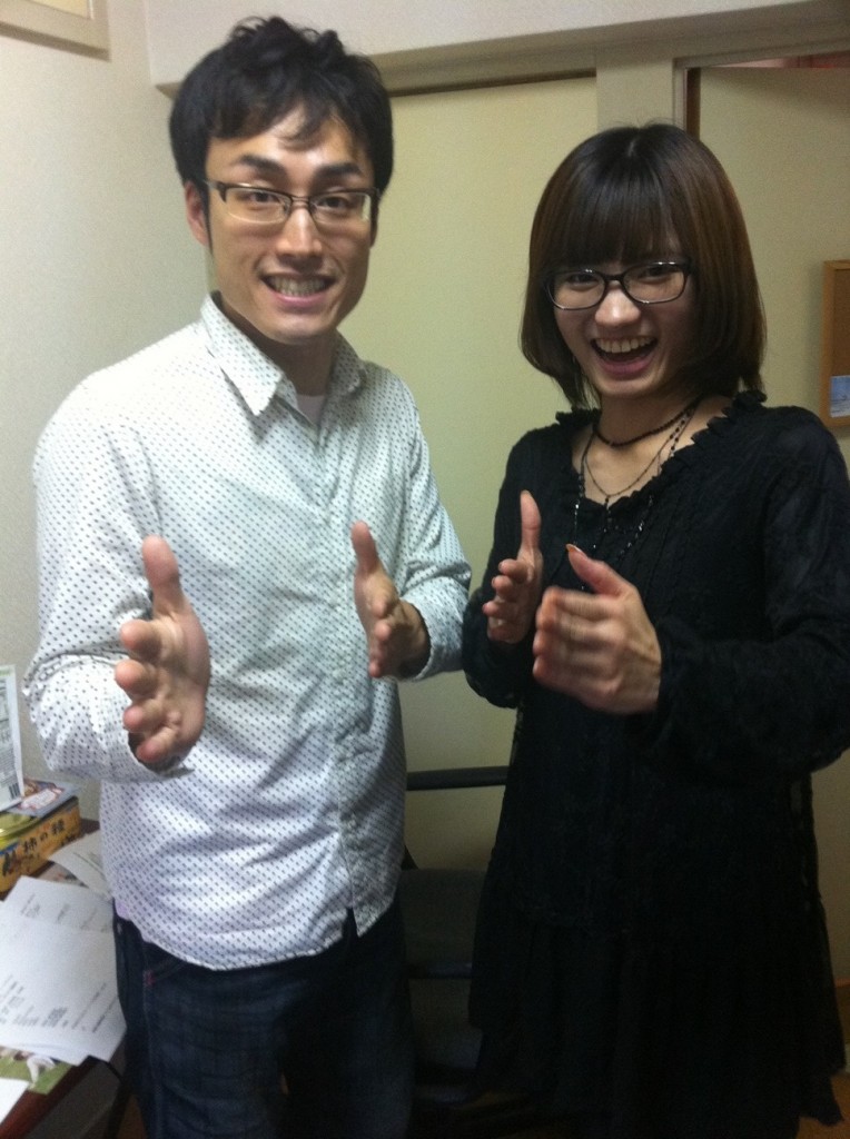 免出知之×ぱぴよん（小松原里美）　楽語.comのパピプペポータル！